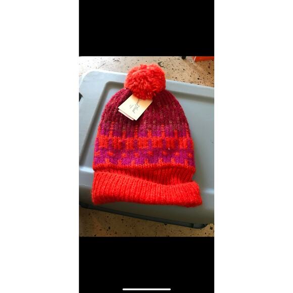 Universal Thread | Red Beanie | NEW - Picture 1 of 1